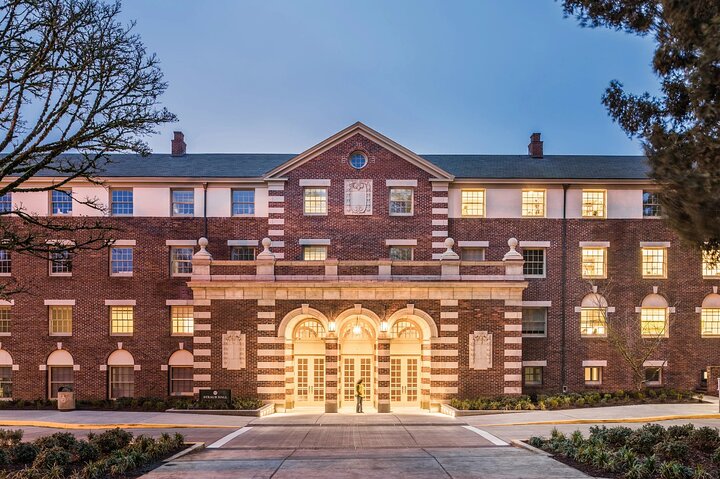 University of Oregon Scavenger Hunt and Escape Game