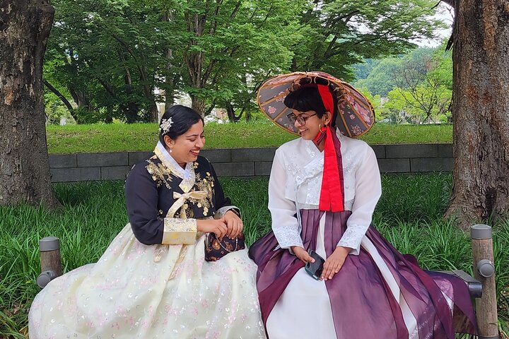 Jeonju Hanok Village and Maisan Tapsa Temple Day Tour From Seoul