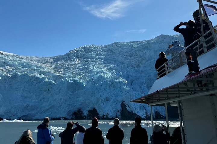 Glacier Quest Cruise Self Drive