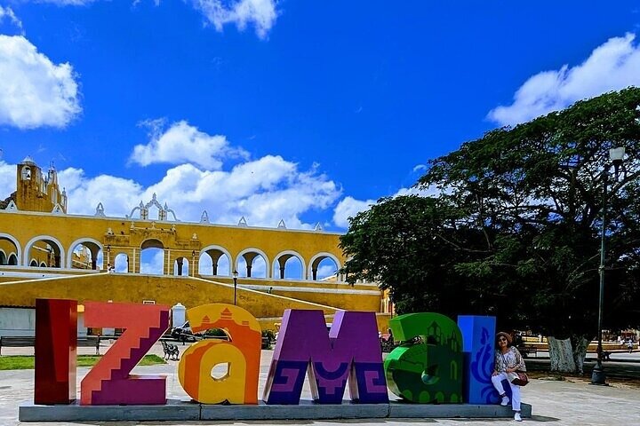 Mérida: Maya Train, Chichén Itzá, Izamal & Cenote Tour with Lunch