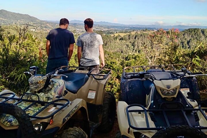 “Exclusive Mountain Escape : ATV Tour from Medellin with lunch