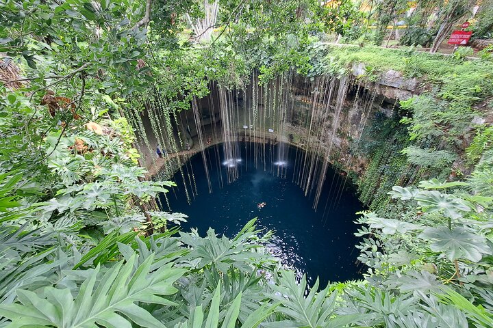 Chichen Itza tour and 3 cenotes from Valladolid in a small group
