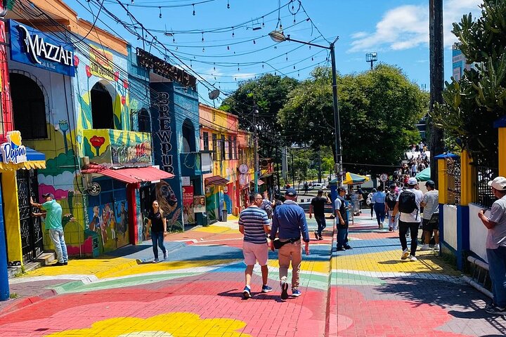 Explore Pereira; History, Gastronomy, coffee and cable car