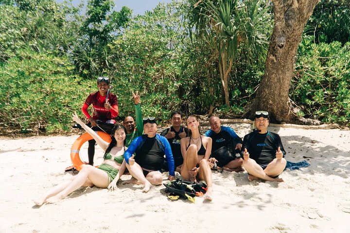 Koh Lipe 4 Islands Snorkeling and Sunset by Longtail Boat