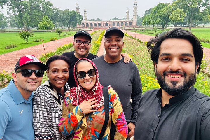 Private Lahore Full Day Sightseeing Tour
