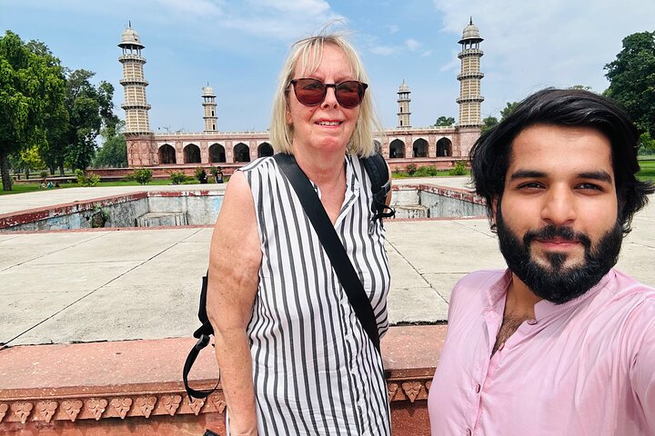Private Lahore Full Day Sightseeing Tour