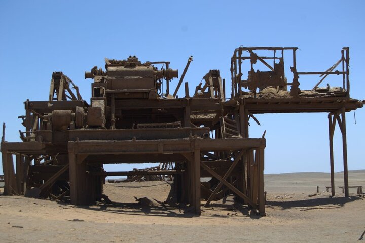 Skeleton Coast Park, and Ship Wrecks Old Oil Rigg, Diamond Field