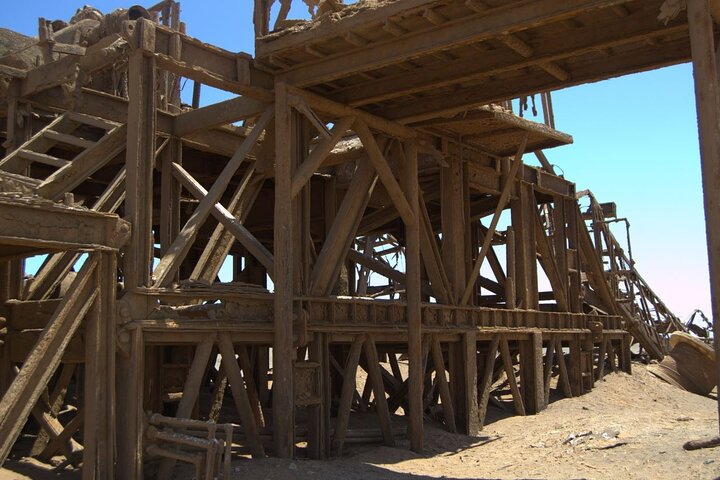 Skeleton Coast Park, and Ship Wrecks Old Oil Rigg, Diamond Field