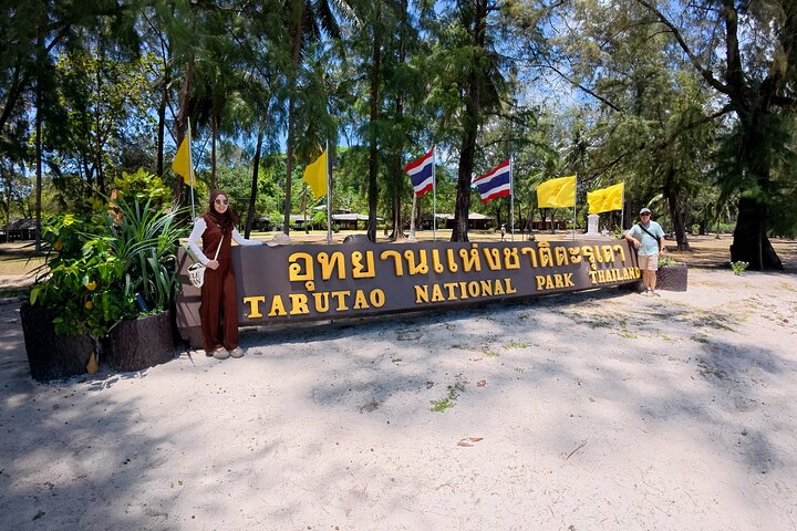 Koh Lipe 5 Islands Snorkeling Trip by Private Longtail Boat