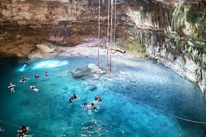 Chichen Itza tour and 3 cenotes from Valladolid in a small group