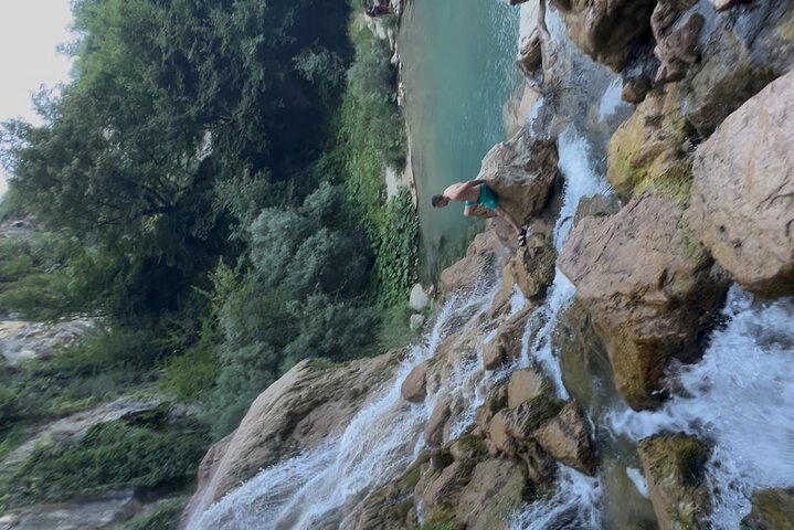 Guide by Explore berat