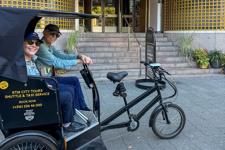 Private Pedicab/Rickshaw Tour of Rotterdam With a Local Guide