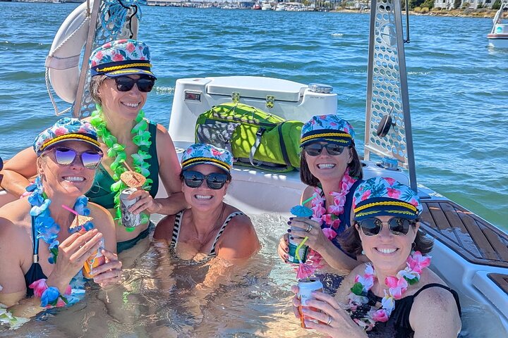 Hot Tub Boat Rentals in the San Francisco Bay