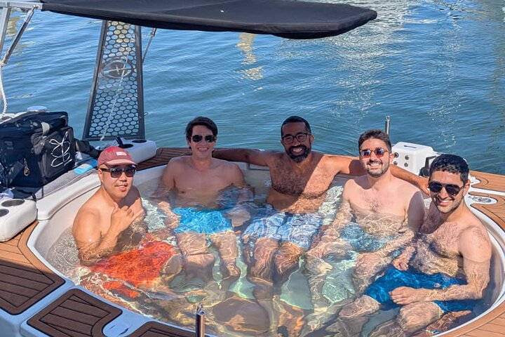 Hot Tub Boat Rentals in the San Francisco Bay