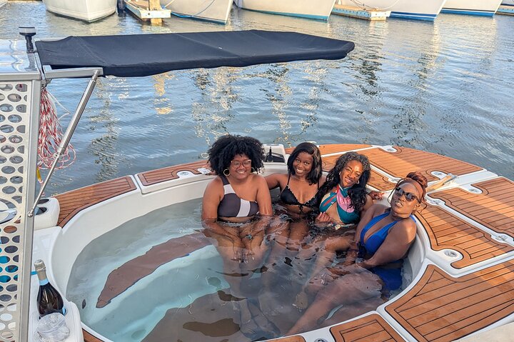 Hot Tub Boat Rentals in the San Francisco Bay