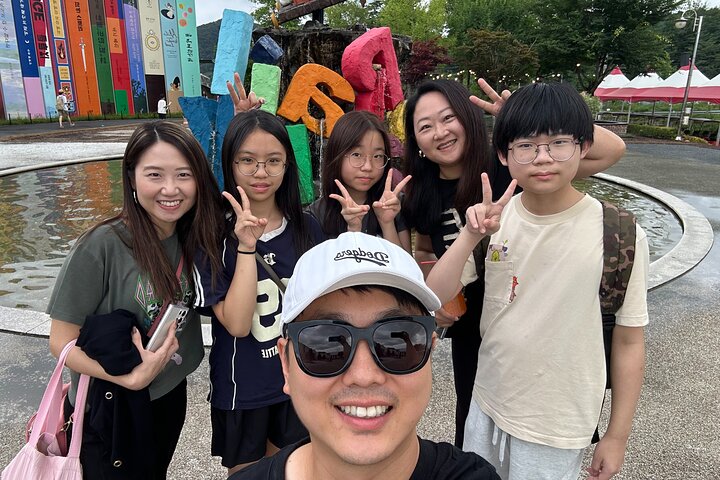 Seoul Private Layover Tour from the Airport with a Local