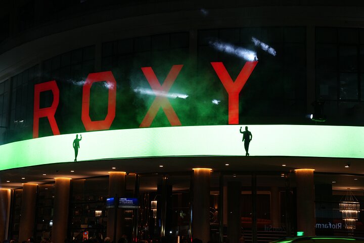 Roxy Dinner Show - Dinner & Show