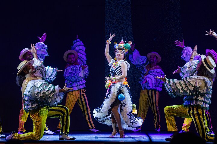 Roxy Dinner Show - Dinner & Show