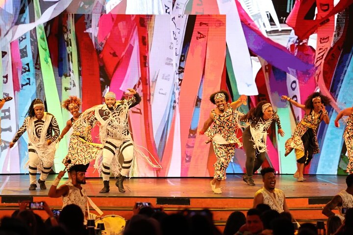 Roxy Dinner Show - Dinner & Show