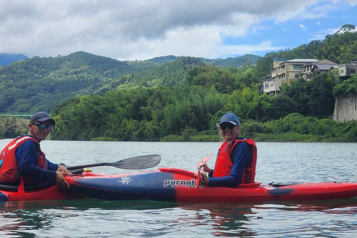 Iya Valley:Guided Kayaking Tour