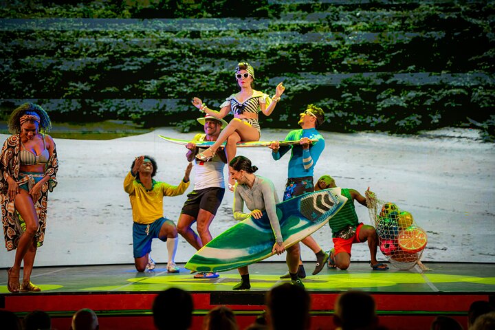Roxy Dinner Show - Dinner & Show