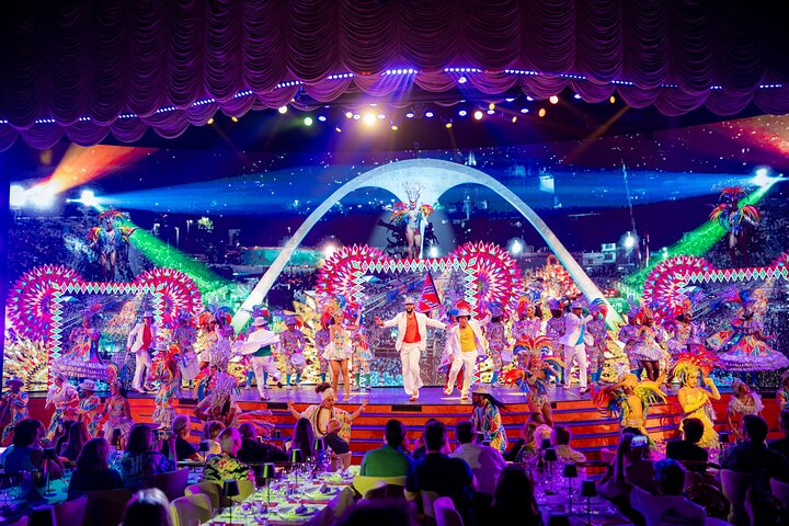 Roxy Dinner Show - Dinner & Show