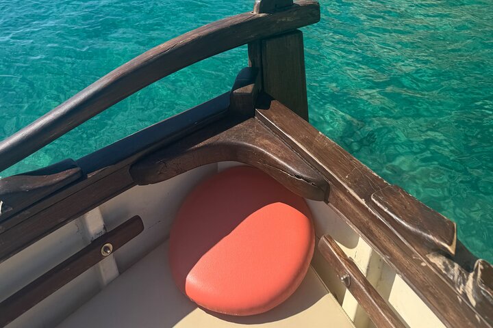 Cagliari boat tour : 5 swim stops, snorkeling & Sardinian aperitif