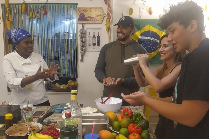 4h Cooking Class in Florianopolis: 8 Recipes & Bottomless Drinks