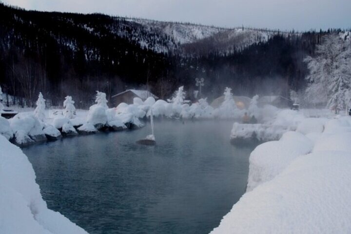 Fire & Ice: Chena Hot Springs, Ice Museum + Aurora Adventure