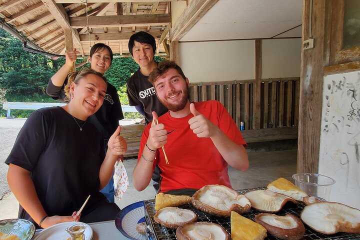 Oita: Shiitake Mushroom Farm Tour & Tasting