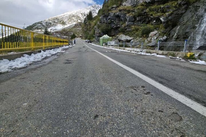 Private Day Tour from Bucharest: Dracula Fortress &Transfagarasan