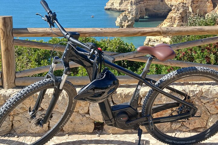 E-Bike Tour: Sete Vales Suspensos Trail (Marinha and Benagil)