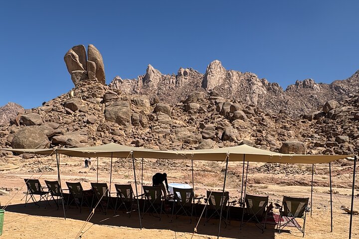 Full-Day Tour from Tabuk: Split Rock of Horeb & Mount Sinai