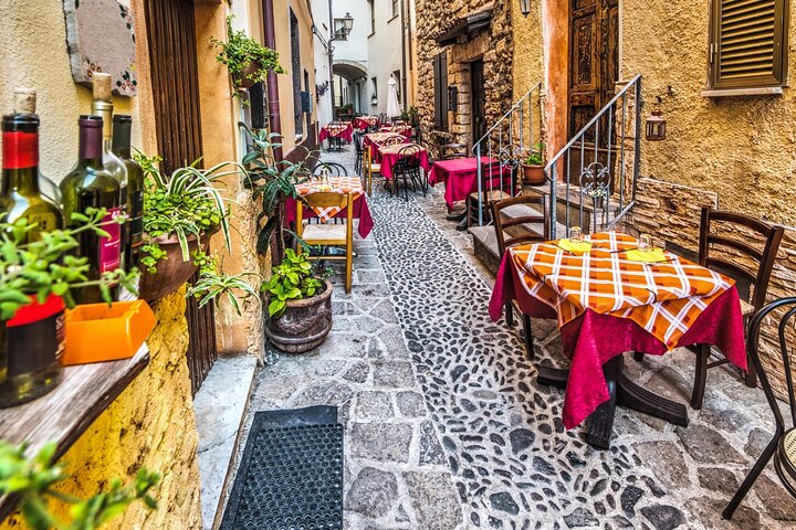 Cagliari: Castelsardo and the Sardinian Pyramide