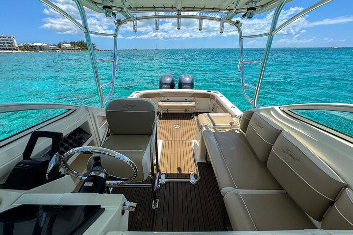 Private Boat Tours: Customize Your Grand Cayman Adventure!
