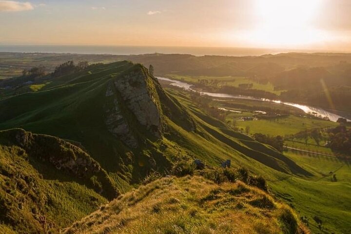 Scenic Te Mata Peak Tour by Supertrike