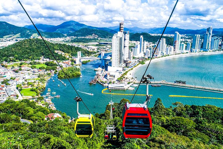 Day tour in Balneário Camboriú and Unipraias Park with Cable Cars
