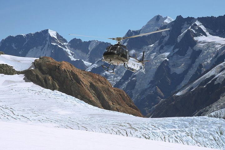 45-Minute Glacier Highlights Helicopter Tour from Mount Cook