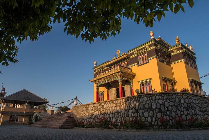 Guided Day Tour to Bir – Monasteries,Temple & Tea Garden Visit
