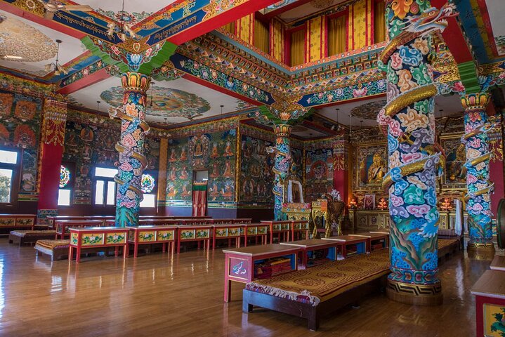 Guided Day Tour to Bir – Monasteries,Temple & Tea Garden Visit