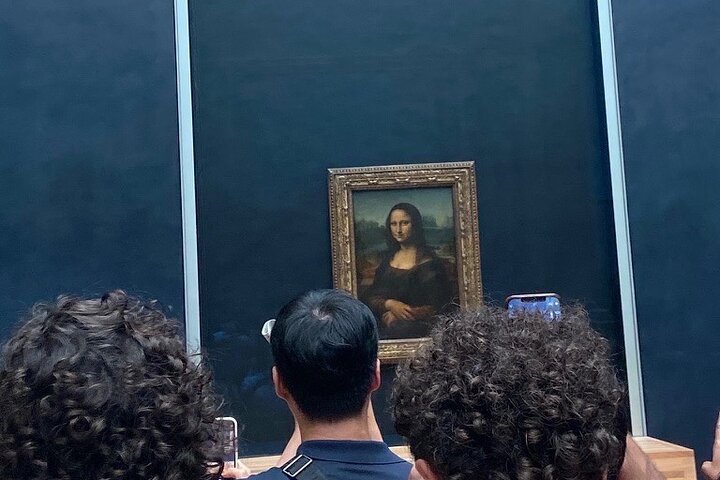 Louvre Highlights & Mona Lisa Guided Tour with Reserved Access