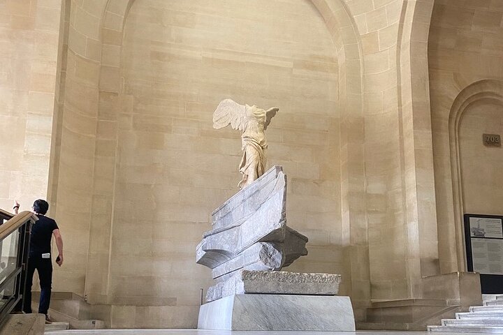 Louvre Highlights & Mona Lisa Guided Tour with Reserved Access