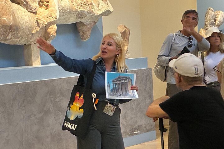 Delphi Skip-The-Line Private Tour with Licensed Guide & Admission