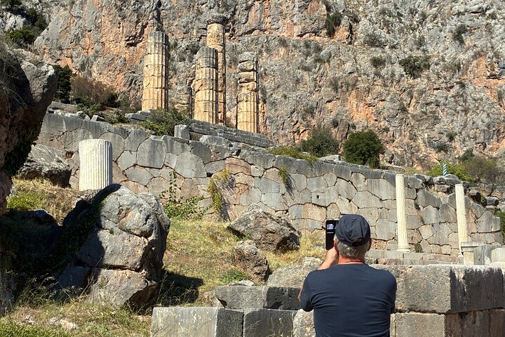 Delphi Skip-The-Line Private Tour with Licensed Guide & Admission
