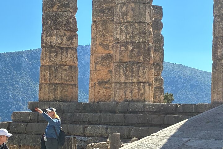 Delphi Skip-The-Line Private Tour with Licensed Guide & Admission