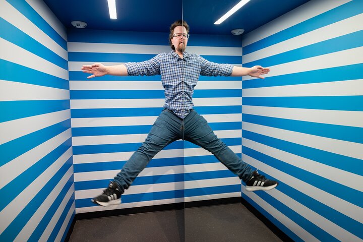 Museum of Illusions Dallas Admission