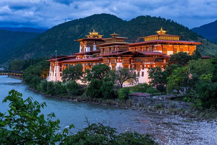 Private 5 Day Bhutan Tour from Paro Airport