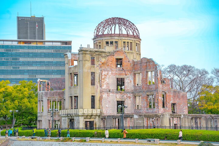 Hiroshima and Miyajima Full-Day Tour from Kyoto by Bullet Train