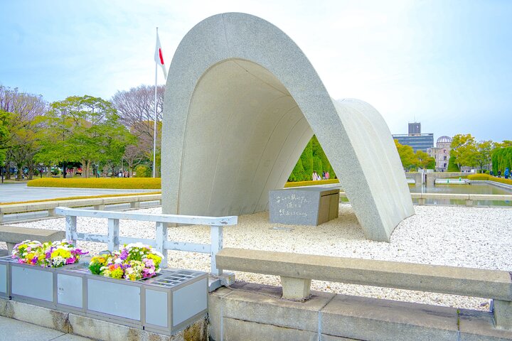 Hiroshima and Miyajima Full-Day Tour from Kyoto by Bullet Train