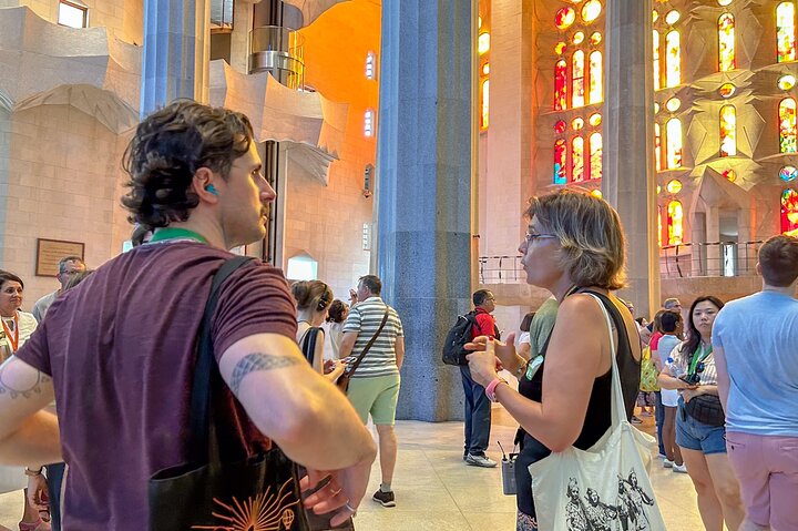 Sagrada Familia English Guided Tour & Optional Tower Access
